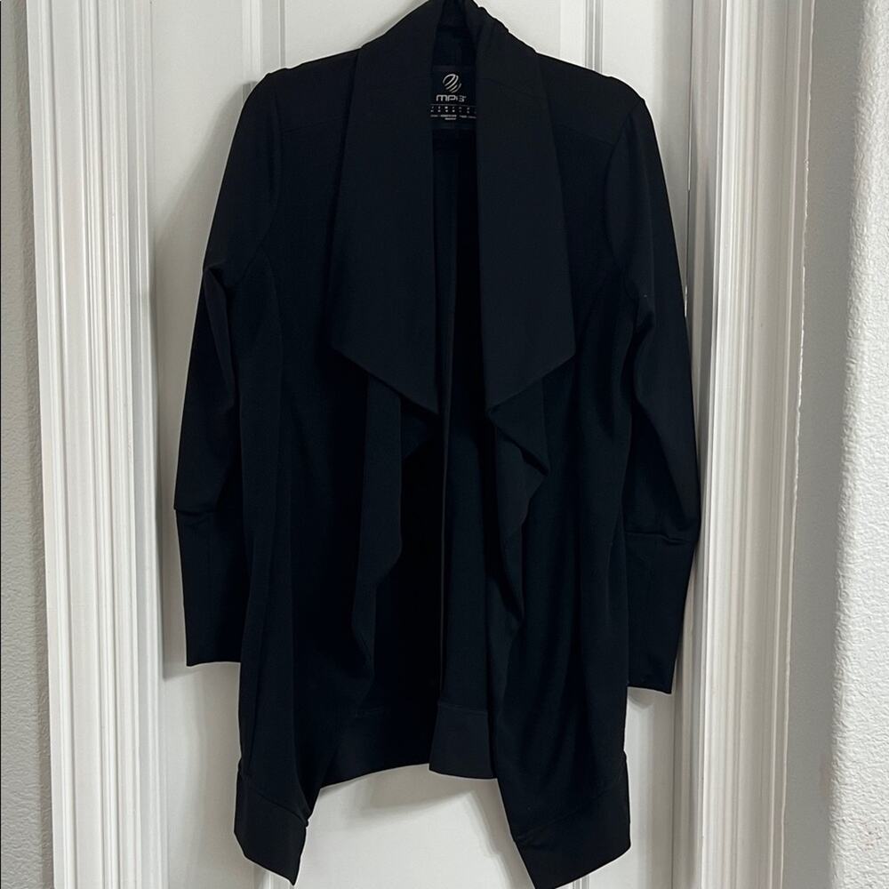 MPG Active Black Apparel Label